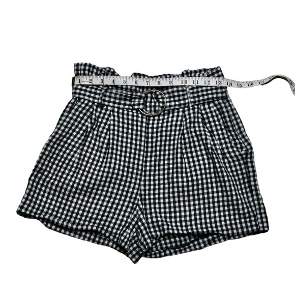 Dynamite's Women Checkered Black and White Shorts with Belt, size Extra Small - Picture 6 of 10